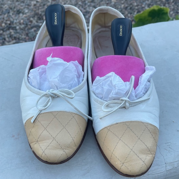 Chanel Shoes - Picture 7 of 14